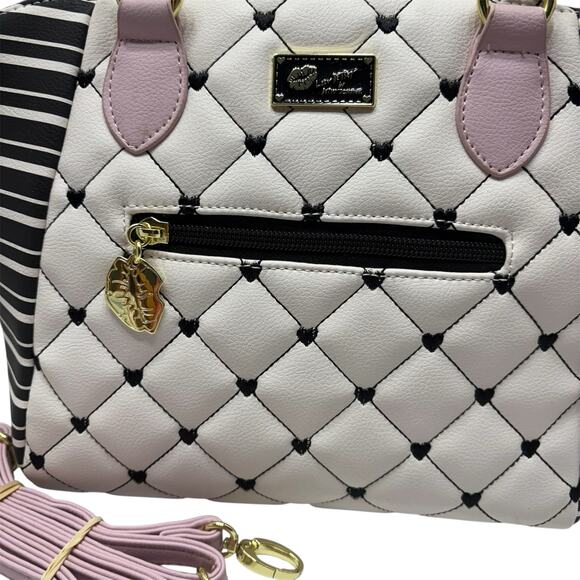 BETSEY JOHNSON LUV BETSEY - Quilted Heart Satchel Bag Blk/Wht/Pnk gold hardware - Picture 3 of 16